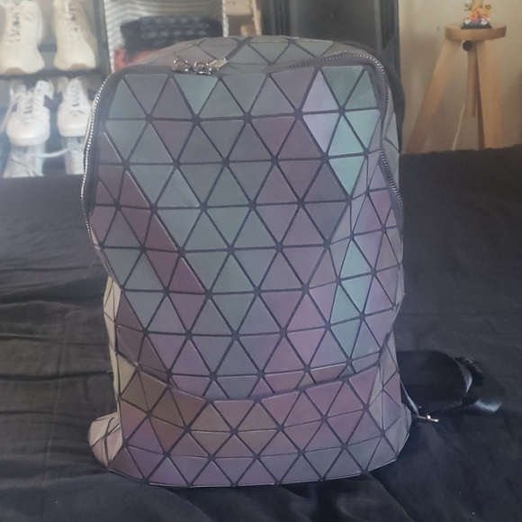 Issey Miyake Bao Bao Male Triangled Colored Back - Picture 2 of 7